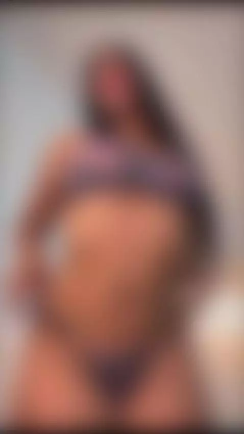 Let me help you relax 😏 Online 👀/ Camsoda.com/loandrawet ↗️ by loandrawet