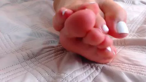 Im all yours!!🌸https://www.camsoda.com/kristynn-ary💕 by alannavelez