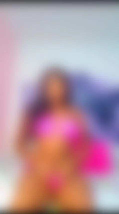 te espera un nuevo contenido increible ! estoy en linea !! by veronikabrown