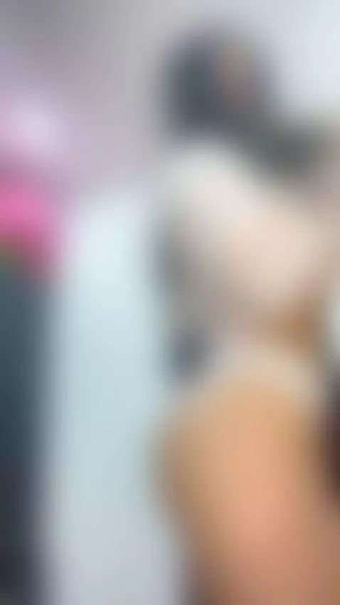 Every time you look at me, it makes me want to play more. 💋 by nicolle-w