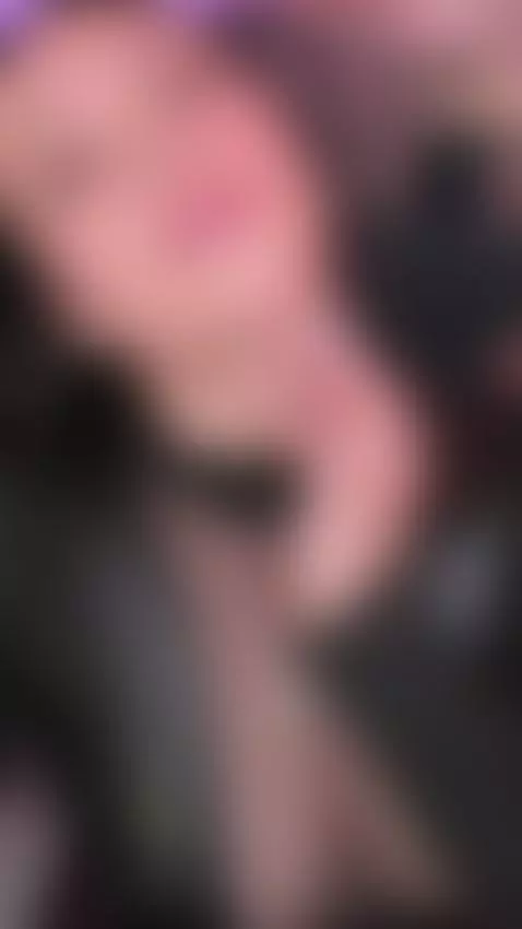 My attitude speaks clearly by nicolle-w