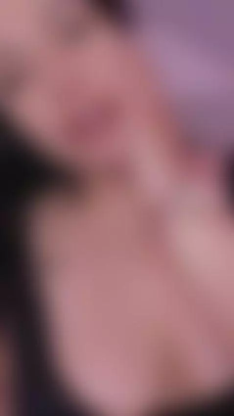 I want to feel your hands on my body by nicolle-w