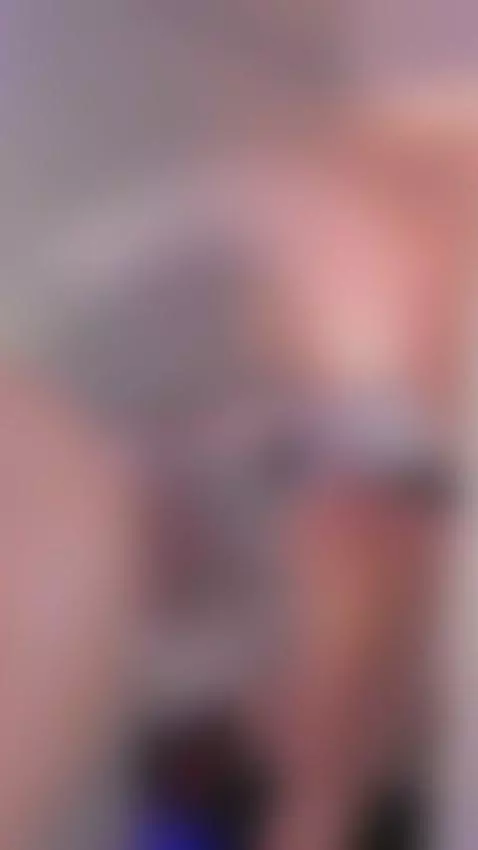 Do you like spying through my mirror? by nicolle-w