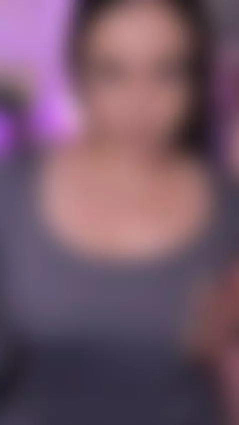 Curvy gymgirl 🔥 by nicolle-w