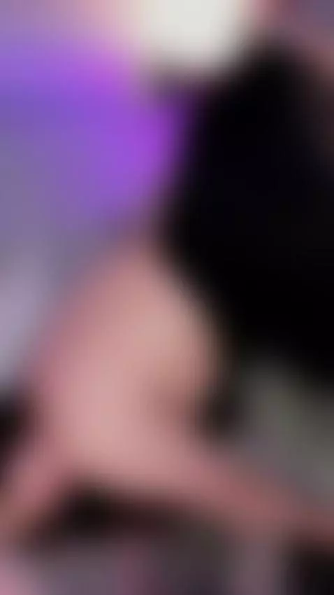 One more movement… 💪 by nicolle-w