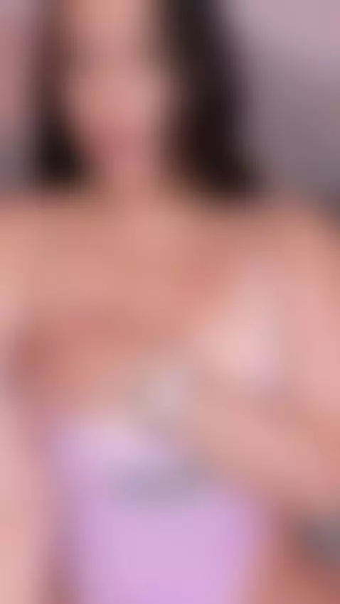 I want to play bouncing my tits on your face by nicolle-w