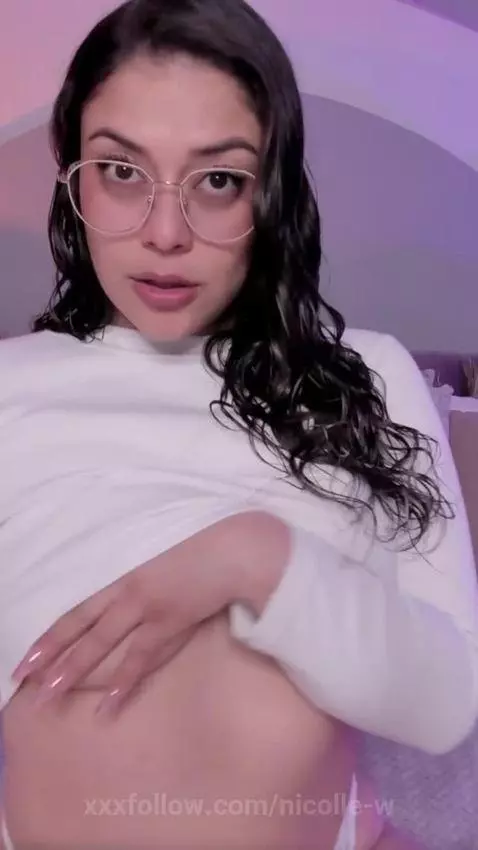 Before you go to rest, cum on my tits by nicolle-w