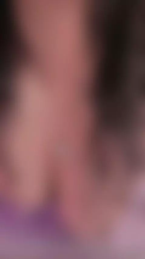 Play a little with my delicious tits by nicolle-w