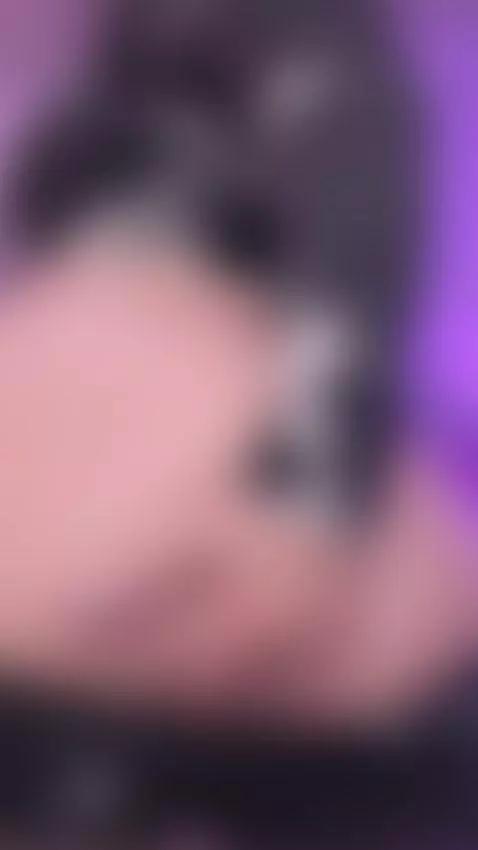 I want you to leave my red ass by nicolle-w