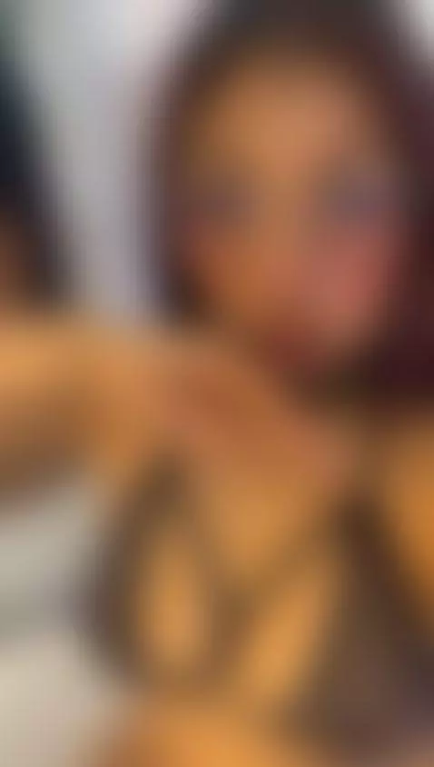 kiss by veronicadeleon