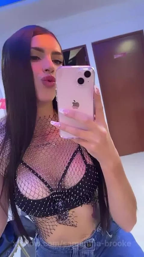 mode hot !🔥 by samantha-brooke