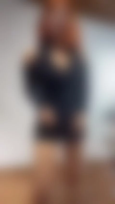 I love to bounce my butt by shofia-vega