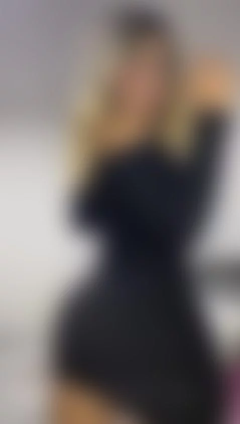 sexyass, twerk, blonde by shofia-vega