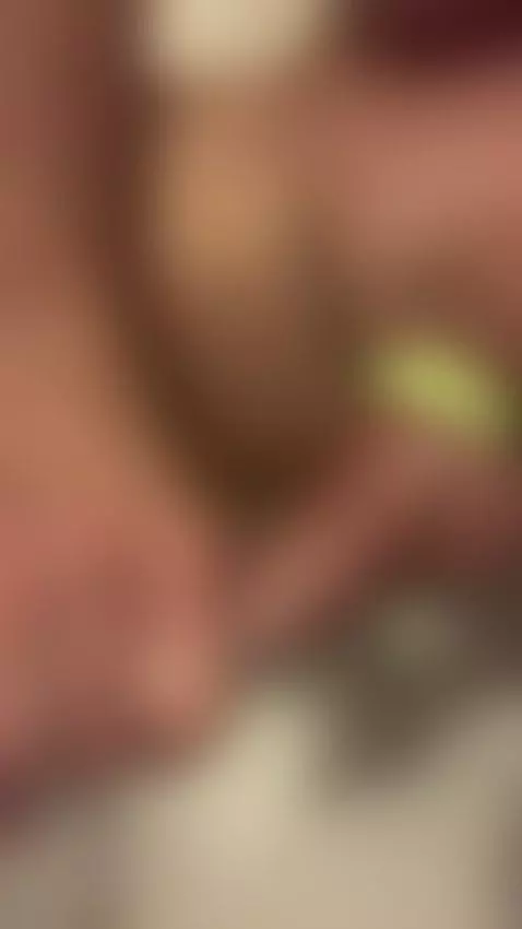 whos gunna answer me ladies by striker1970