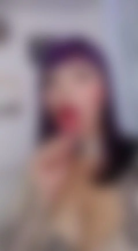 A candy ?🍭❤ by miss-charlotteds