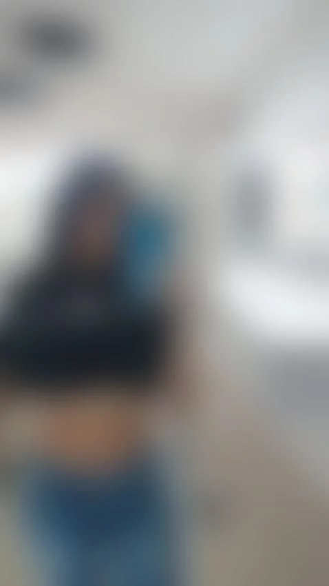 - O N L I N E - by mia-01