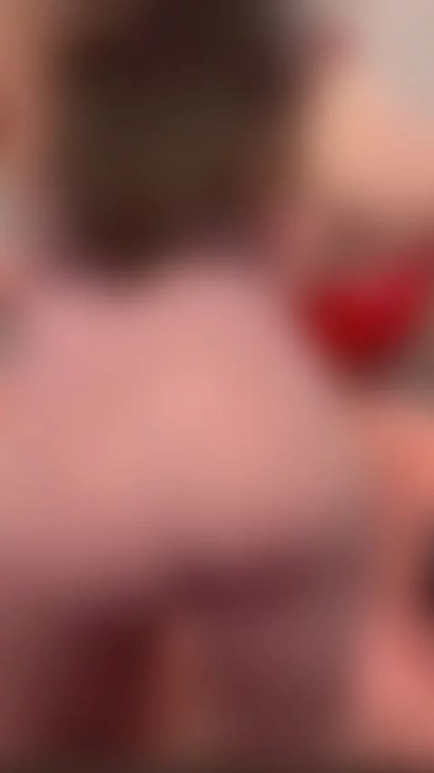 just look at how these leggings fit my huge ass... by meganfoxj