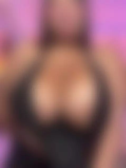 Sensual bounce of my big breasts by kenya-buhle