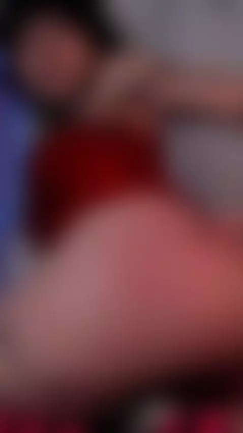 Some good spankings on my big buttocks by rose-wilson