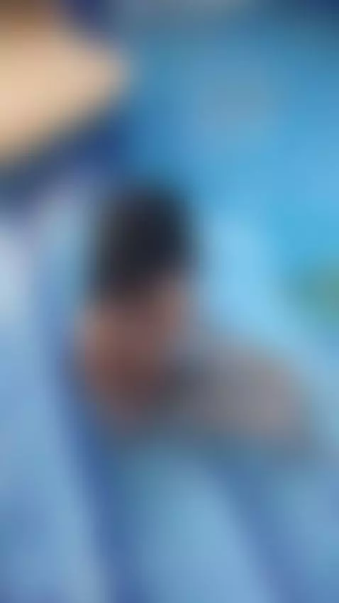 Some water for my hot body 💦💦 by alexanasty