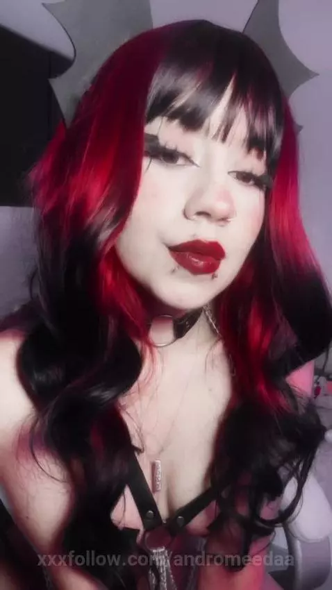 Your favorite vampire by andromeedaa