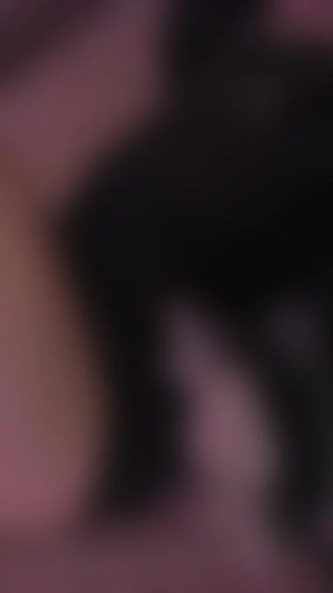 Come look at what I have under my clothes by andromeedaa