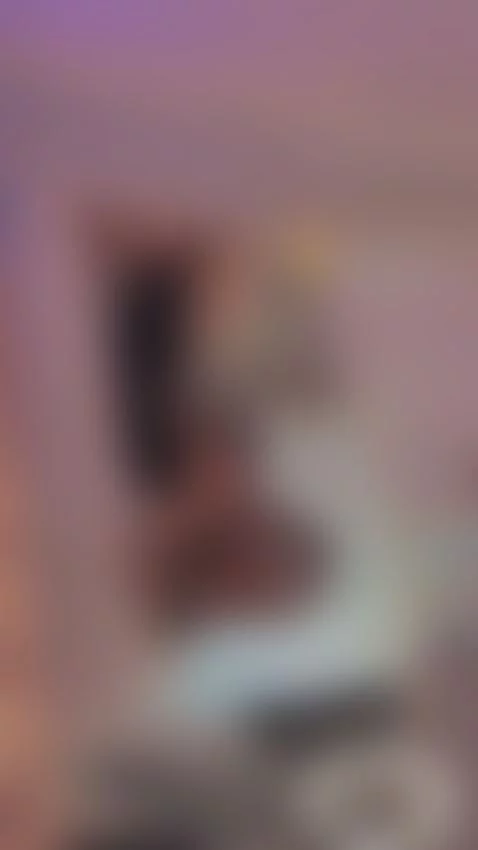 Do you like how sexy I look? by andromeedaa