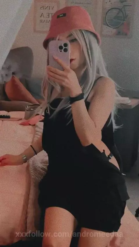 How good it feels when your hands are the ones that take off... by andromeedaa