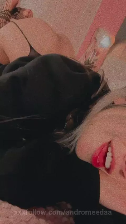 Rip my pantyhose by andromeedaa