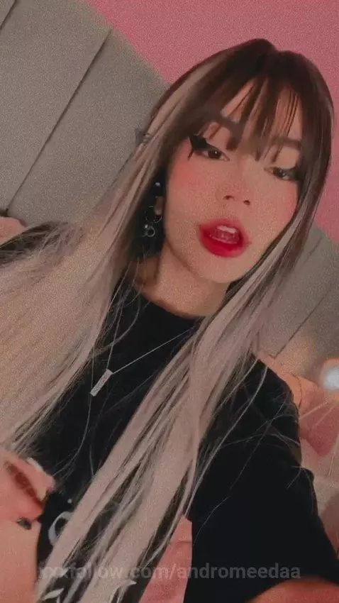 Would you like to lick my lips?? 💖 by andromeedaa