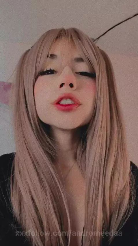 Guess what she did? by andromeedaa