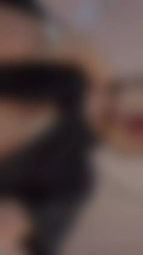 i'm online now, come here <3 by andromeedaa