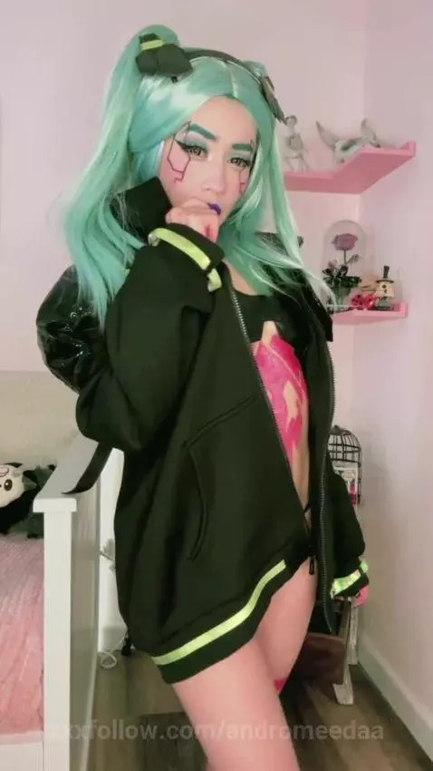 Rebecca wants fun by andromeedaa