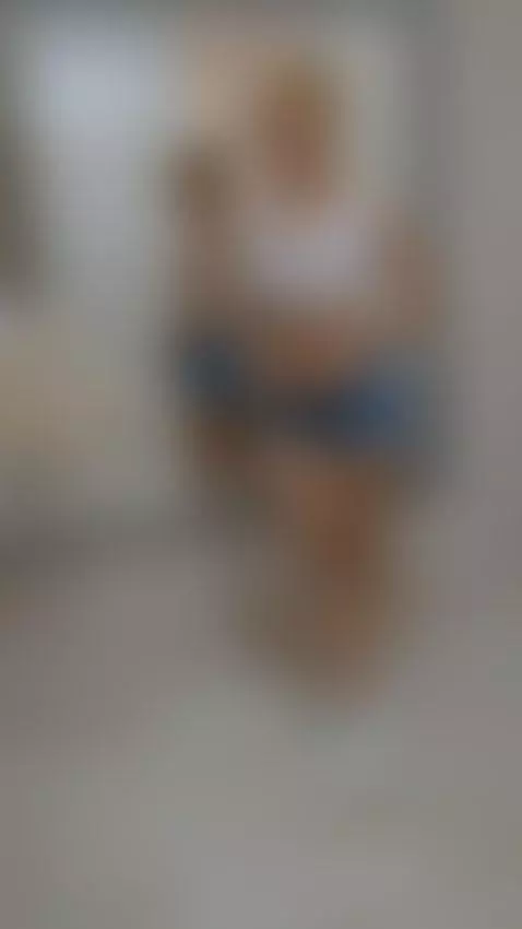 Blonde, pretty, tattooed and I love it in the ass, what are ... by kathylewis