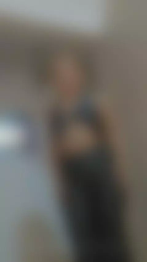 Guess what I’m wearing? by kathylewis