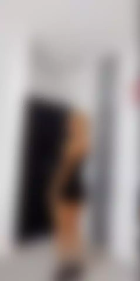 Baby, I’m live now… come play with me 💻💖 by kathylewis