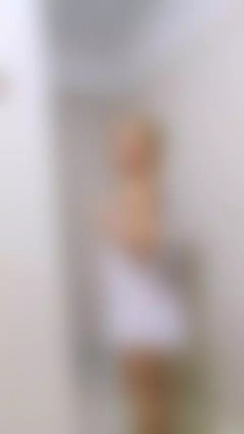 I came to relax and talk. by kathylewis