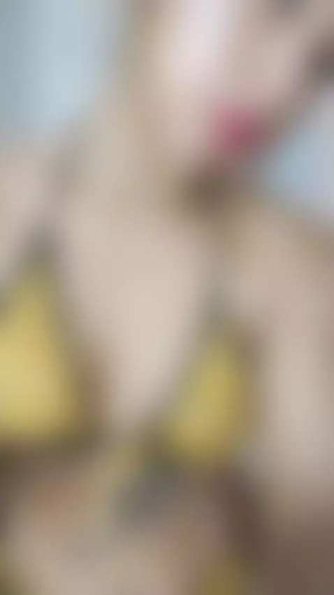 hiii loves The excitement is about to begin! Join the live s... by kathylewis