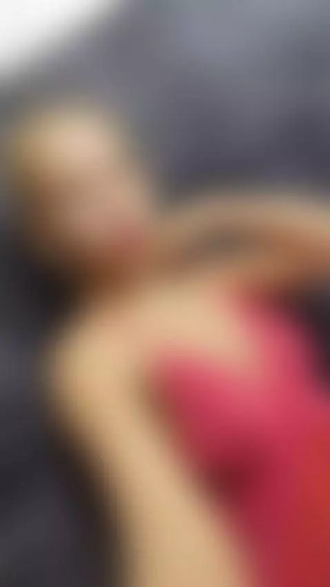 Do you like red lingerie, darlings? by kathylewis