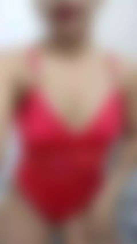 A mommy waiting for you with this red dress by kathylewis