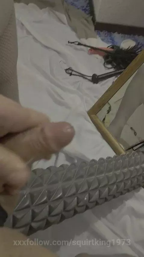 rubbing my cock and cumming by squirtking1973