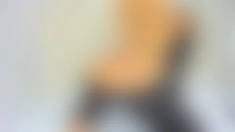 I love to shake my ass for you 🍑🥵😏 by pamela-moreno