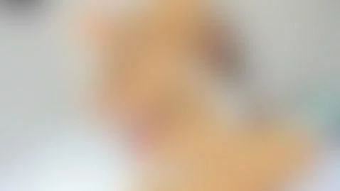 I want to make my pussy get wet💦 Can you help me to make my ... by pamela-moreno