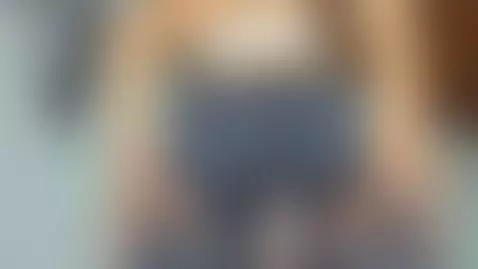 I want to feel your rich and juicy cock by pamela-moreno