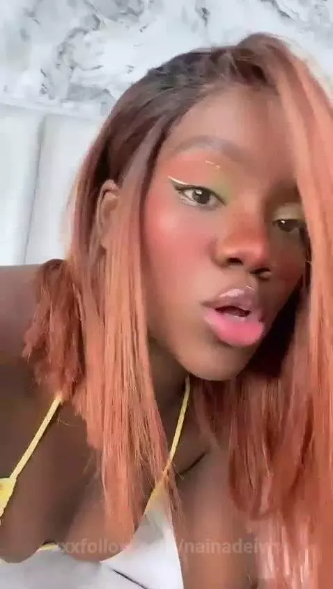 Sexy ebony is online by nainadeivis