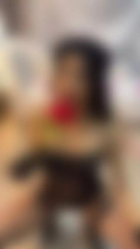 Elegant Lady
https://www.camsoda.com/sofly-s by sofly-s