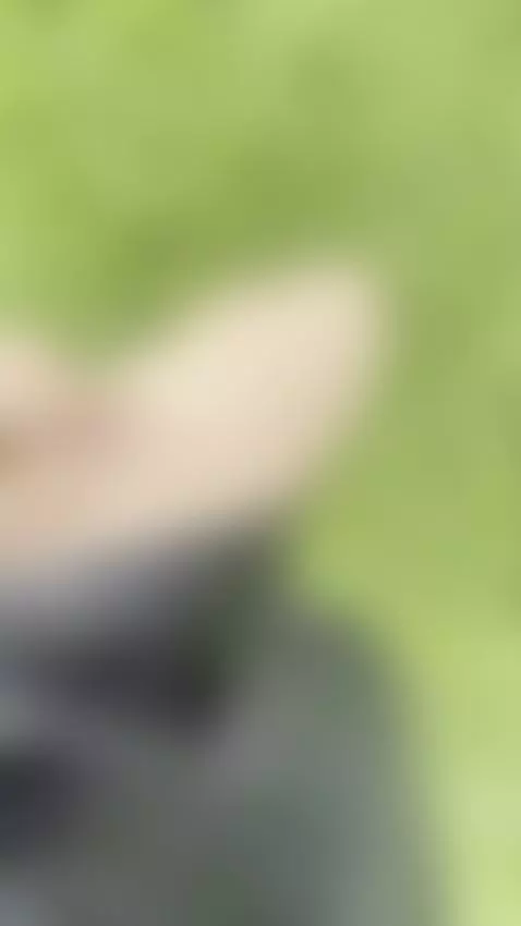 touching the grass feels good 
https://www.camsoda.com/sofly... by sofly-s