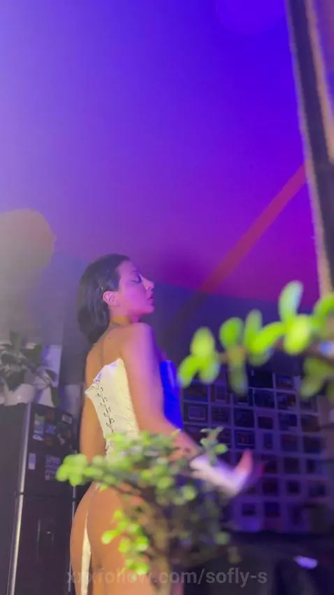 The skin speaks when words are left over by sofly-s