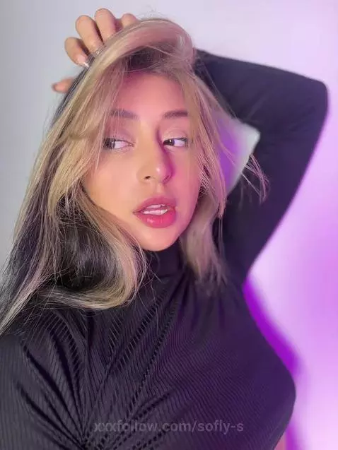 You have something that turns me on without touching me by sofly-s