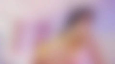 Hey hey everyone!! want to enjoy a very warm day with me? 🥵🔥... by emilysanderss